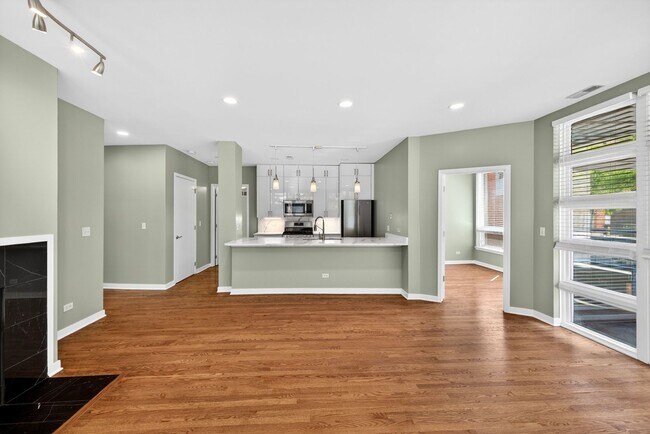 Building Photo - 1151 W Washington Blvd