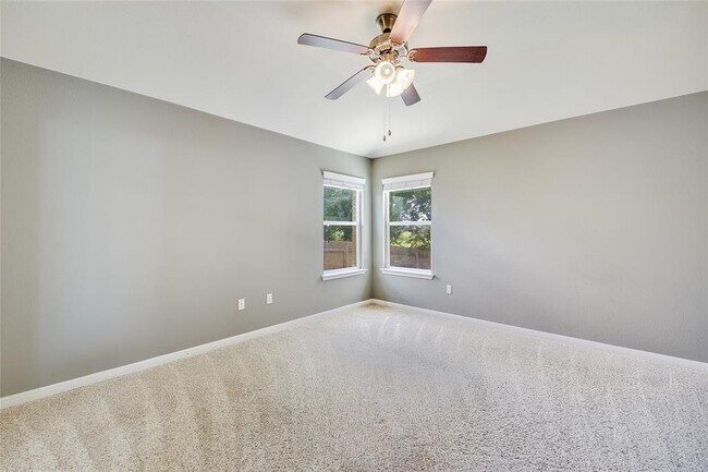 Building Photo - 371 Purple Martin Ave