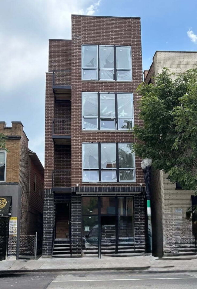 Building Photo - 1313 W Taylor St