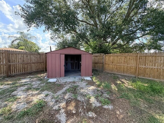 Building Photo - 8437 Luray Dr
