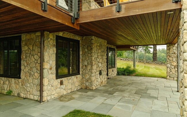 Building Photo - 500 Woodward Hill Rd