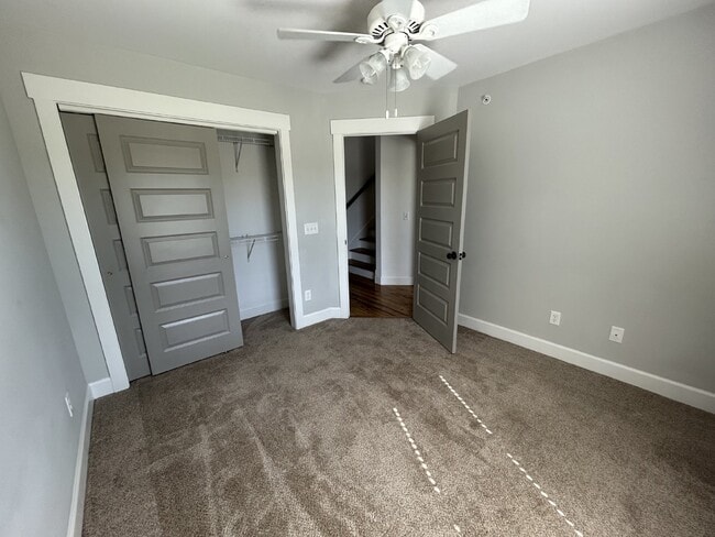 Building Photo - 3BD 2.5 BA DANSBY DR CONDO AVAILABLE FOR RENT NOW