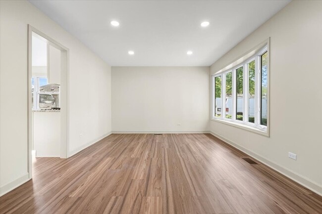 Building Photo - 3604 Owl Dr