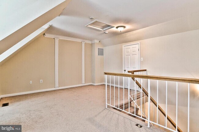 Building Photo - 12817 Mill Brook Ct