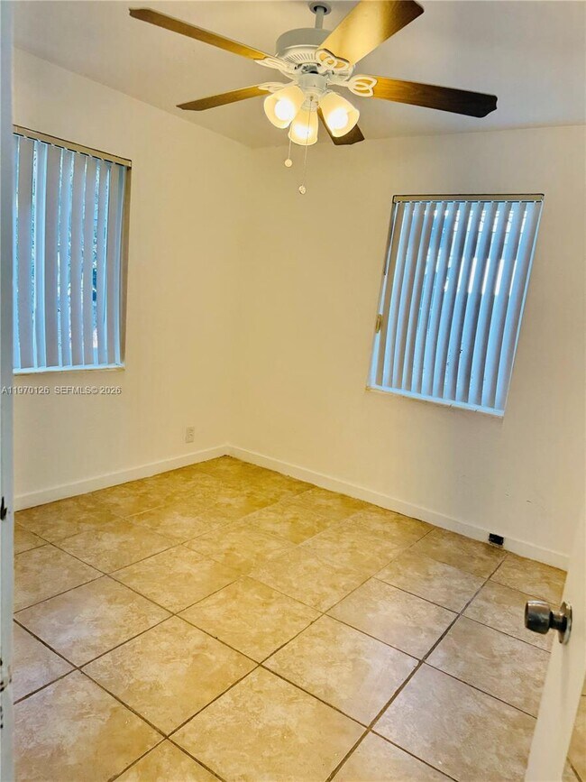 Building Photo - 2411 Rodman St