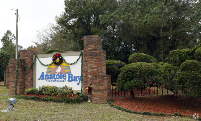 Building Photo - Anatole Bay Town Homes