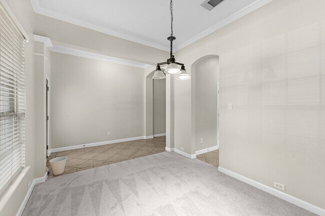 Building Photo - 4014 Pinecrest Hollow