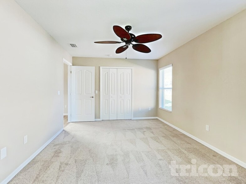 Building Photo - 2099 Godfrey Ave