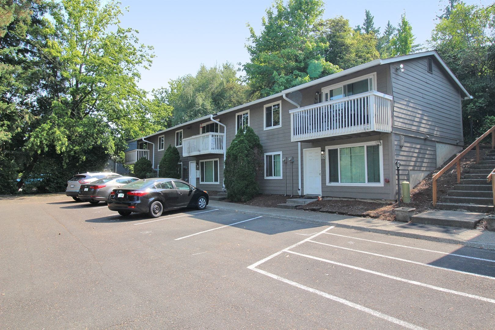 Building Photo - 5704 SW Beaverton Hillsdale Hwy