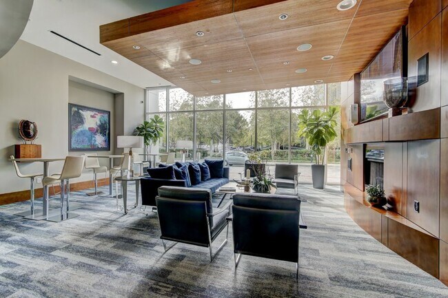 Building Photo - High-rise Luxury 1 Bedroom Buckhead Condo,...