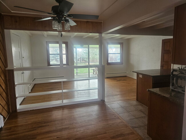 Building Photo - 3045 S Holly Pl