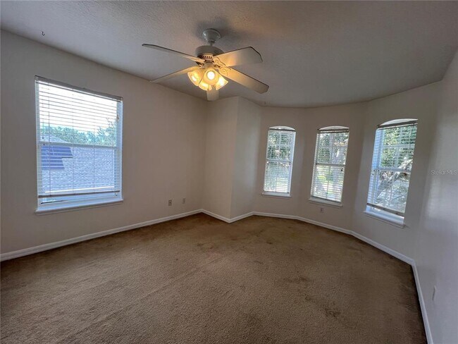 Building Photo - 554 Hiawatha Palm Pl