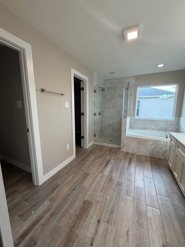 Building Photo - 3104 Quintero St