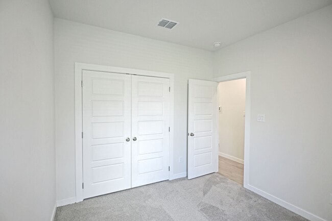 Building Photo - 2943 Angelou St