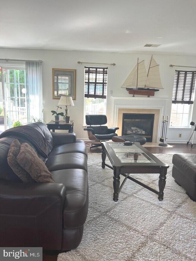 Building Photo - 10911 Buena Vista Ct