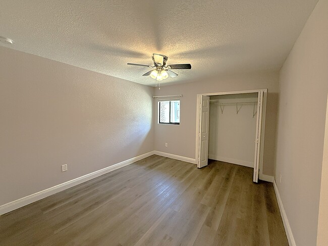 Building Photo - 157 Scottsdale Square