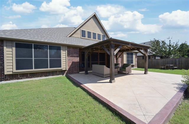 Building Photo - 3207 Pampa