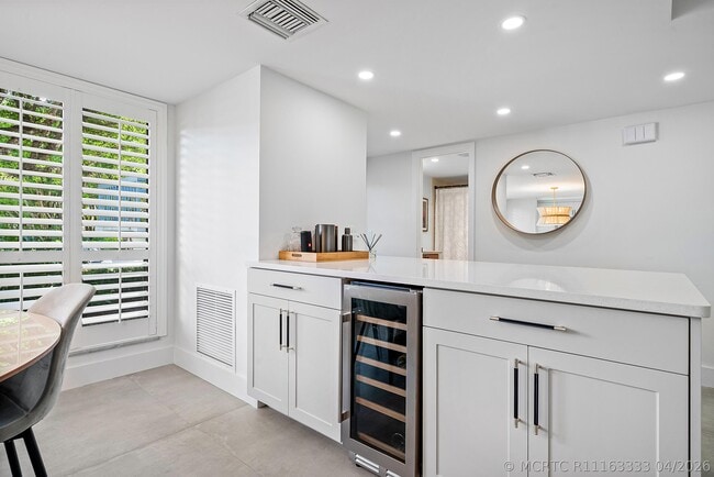Building Photo - 4116 N Quail Ridge Dr