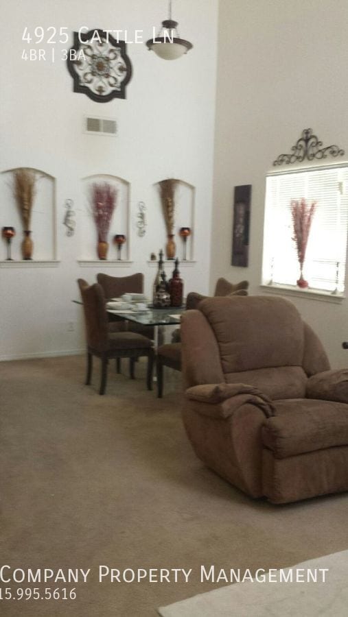 Building Photo - 4925 Cattle Ln