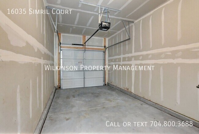 Building Photo - 16035 Simril Ct