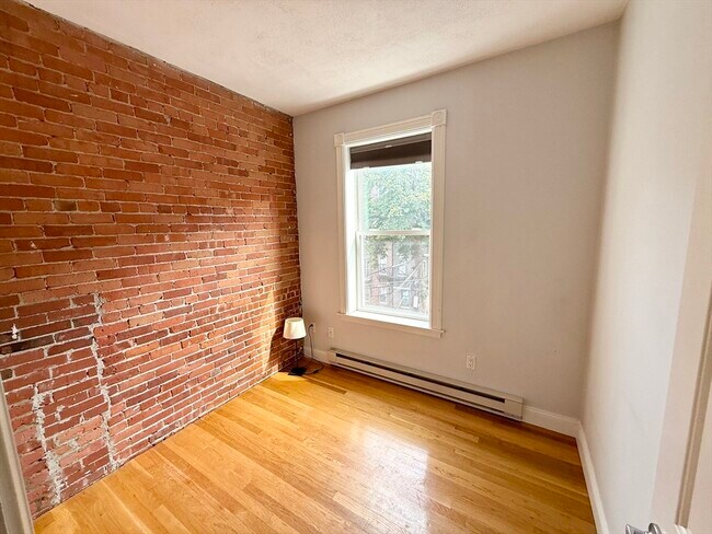 Building Photo - 474 Massachusetts Ave