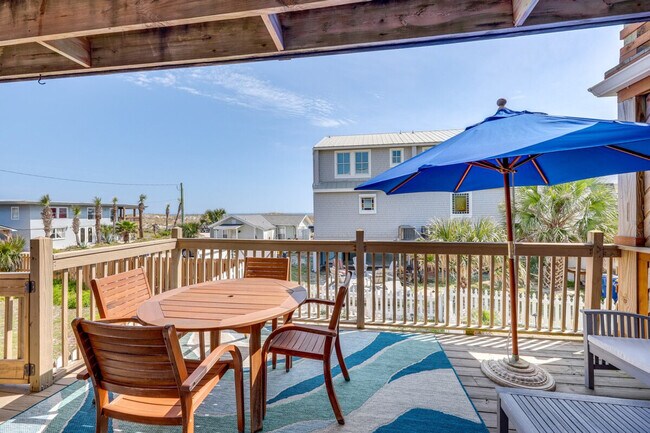 Building Photo - 1032 N Fletcher Ave