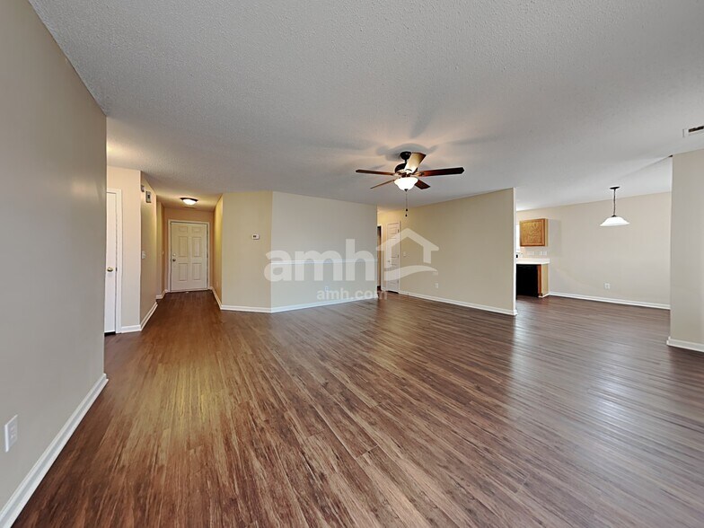 Building Photo - 430 Old Wood Ln