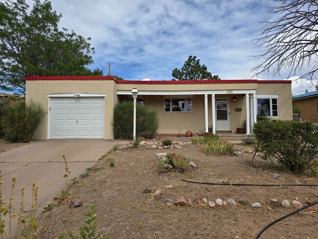 Building Photo - 133 Sereno Dr