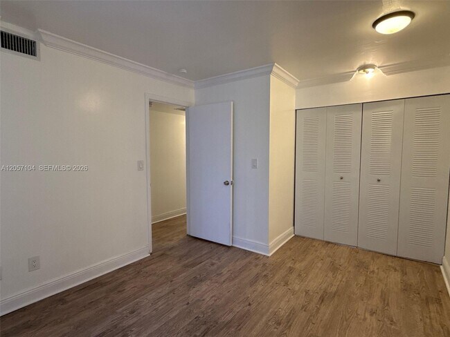 Building Photo - 1071 Windward Dr