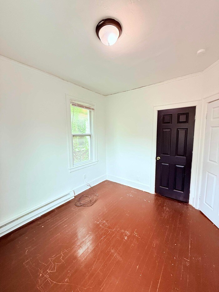 Building Photo - 12032 Santa Rosa Dr