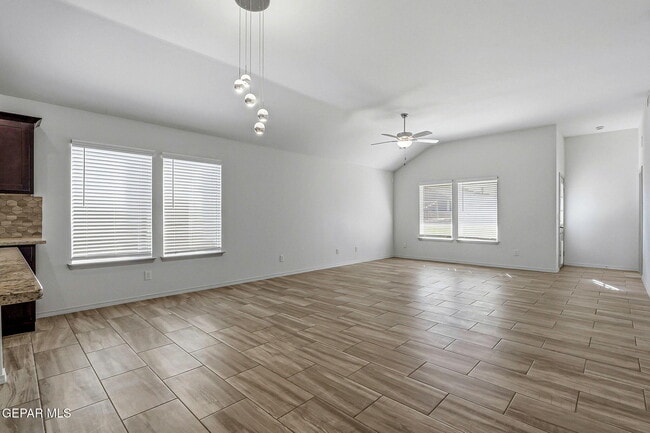 Building Photo - 1177 Night Sky St