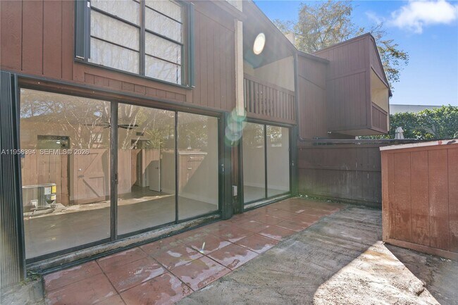 Building Photo - 6907 SW 115th Pl