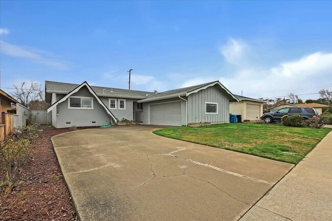 Building Photo - Santa Clara Home near Apple, Kaiser and Ma...