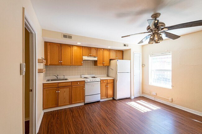 Building Photo - 1635 Passyunk Ave