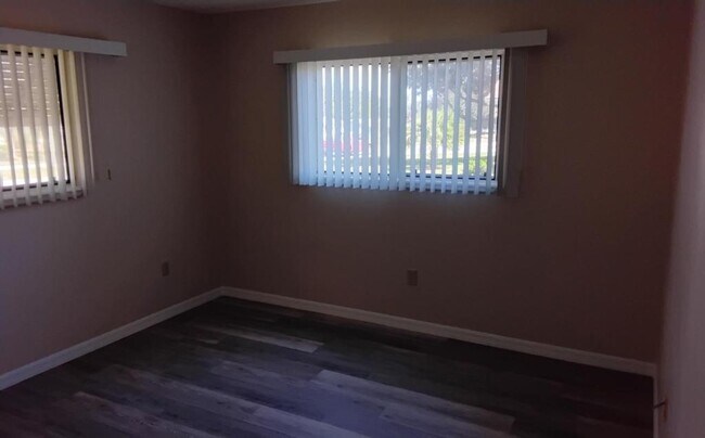 Building Photo - 8328 SW 106th Pl