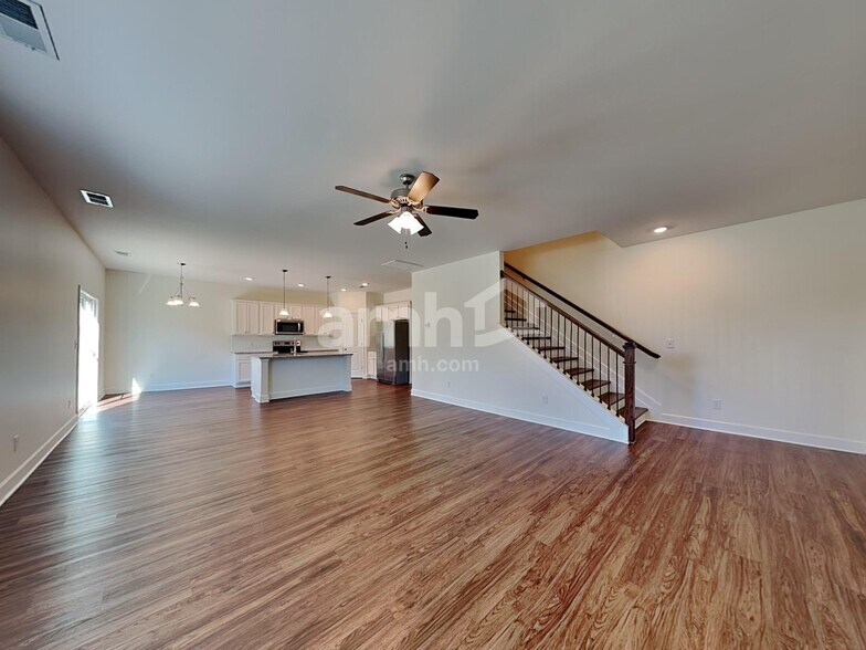 Building Photo - 4316 Spregan Way