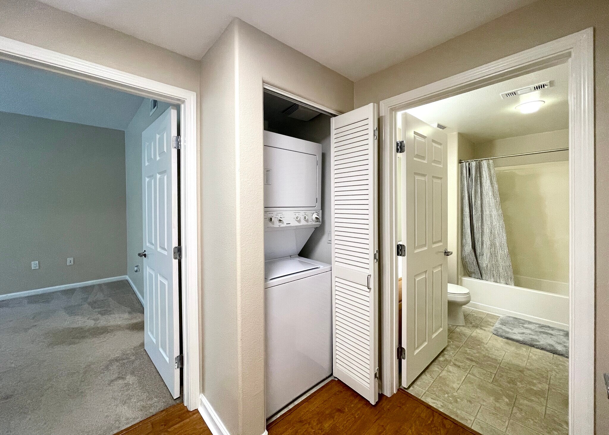 Building Photo - 1390 Saddle Rack St