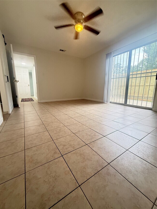 Building Photo - 12335 W Village Dr