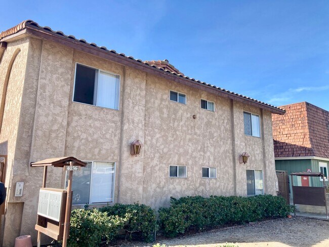 Building Photo - 1 Bed, 1 Bath North Park $500 Move-in Credit