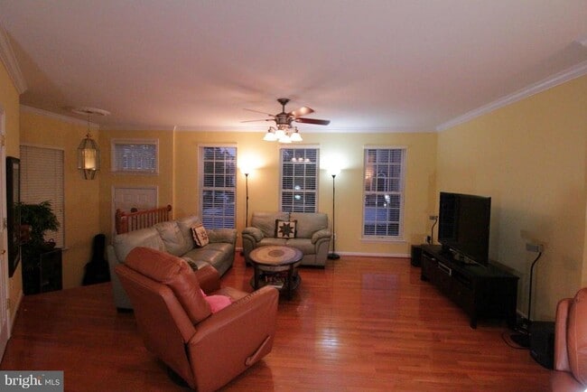 Building Photo - 12010 Lynford Ln