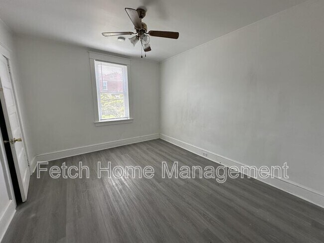 Building Photo - 431 Fremont St