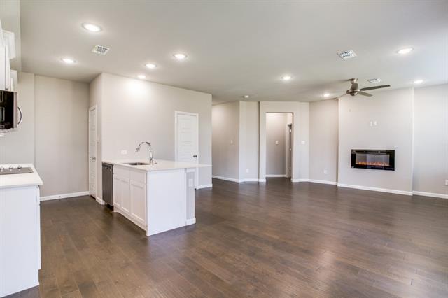 Building Photo - 313 Ember Cir
