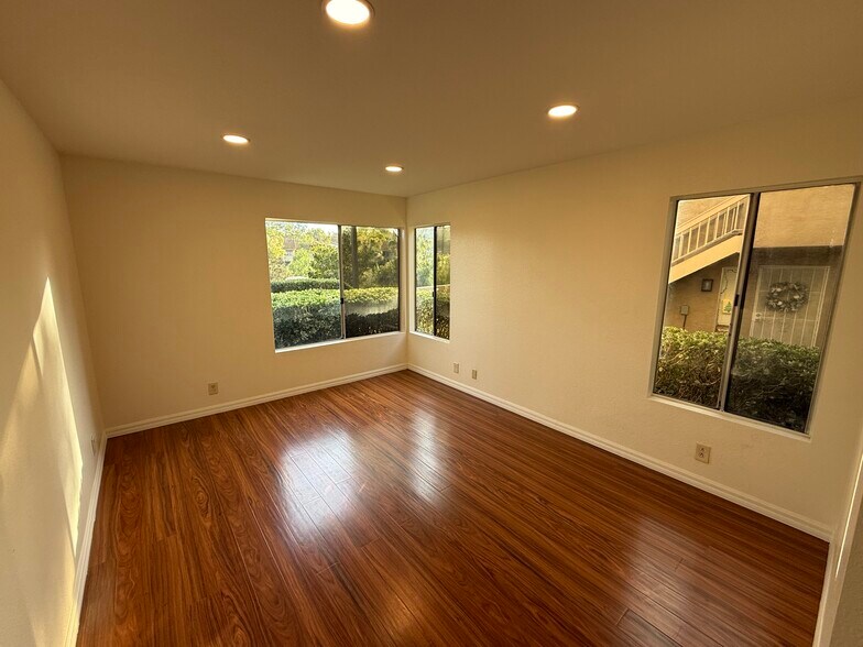 Building Photo - 11584 Fury Ln