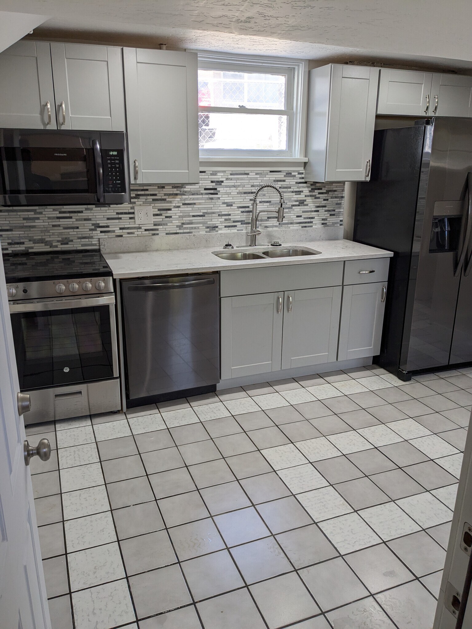 Building Photo - 780 29th St