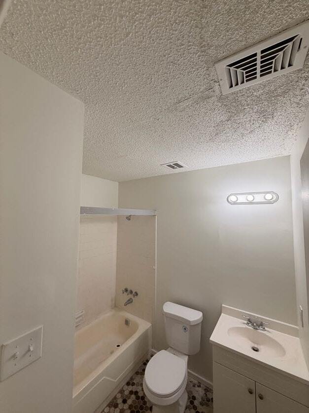 Building Photo - 1692 Kinglet Rd