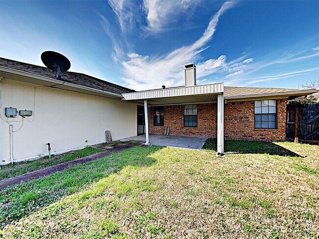 Building Photo - 4724-4726 Berridge Ln, Dallas, TX 75227