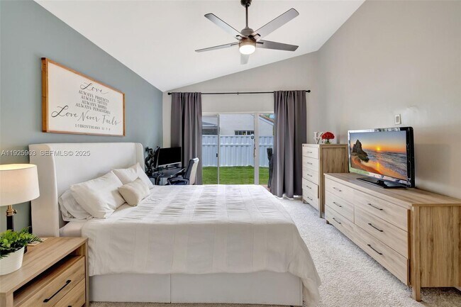 Building Photo - 396 Bedford Ave