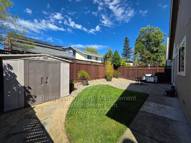 Building Photo - 1388 Miramonte Pl