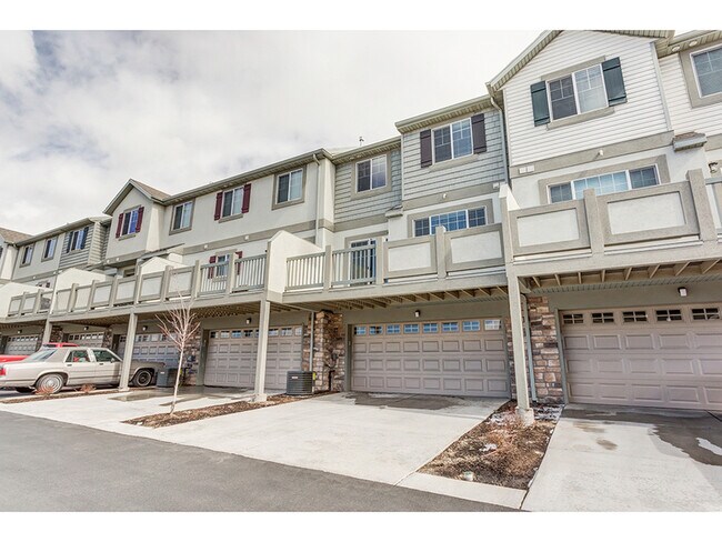 Building Photo - 1155 Independence Ave