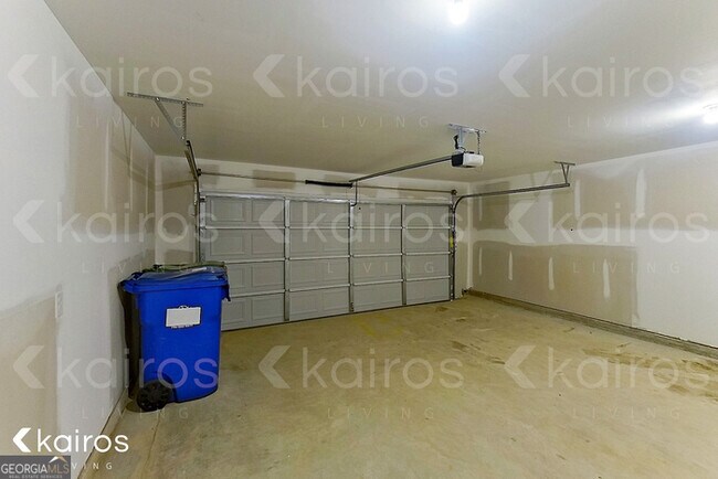 Building Photo - 236 Fox Chase Wy